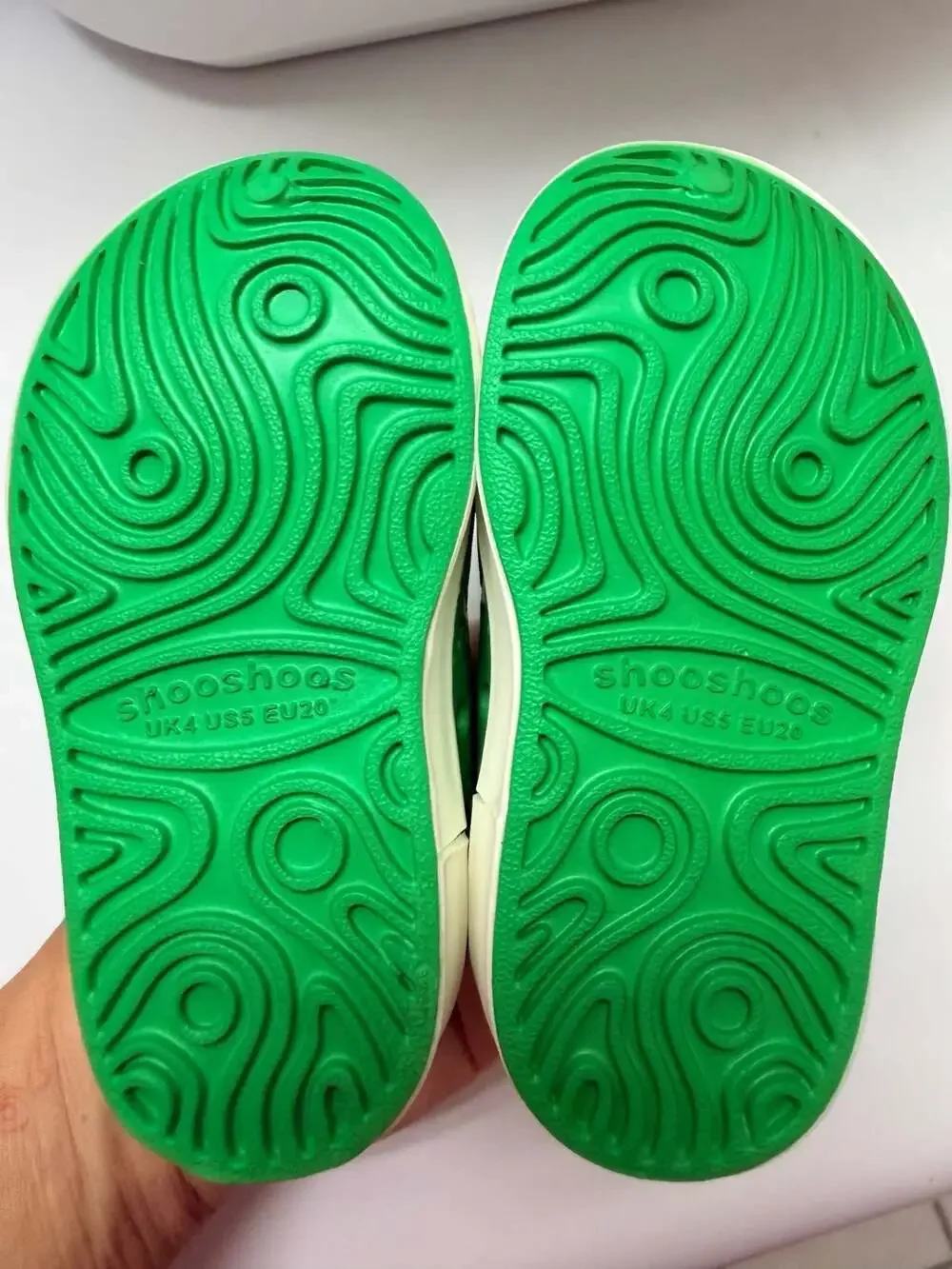 Shooshoos Green Rubber Water Shoes Slip-On Sneakers Toddler Size UK 4 US 5 EU 20